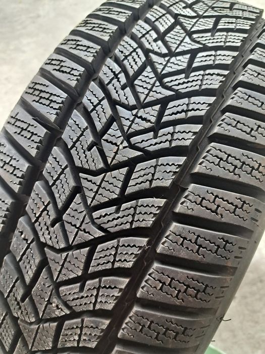 1 anvelopă iarnă 205 50 r17 Dunlop