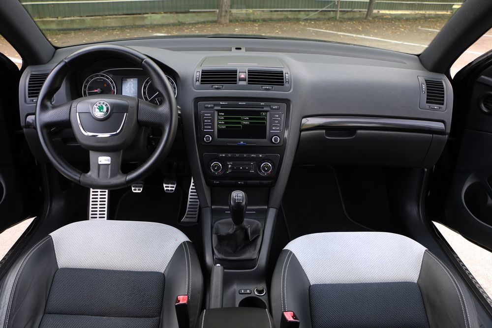 SKODA Octavia 2012 — imagine 5