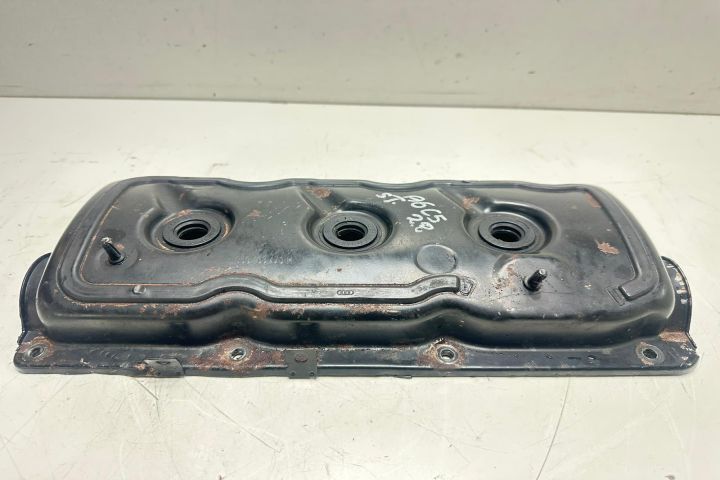 Capac culbutori 2.5 tdi 059103469k Audi A6 4B/C5 seria