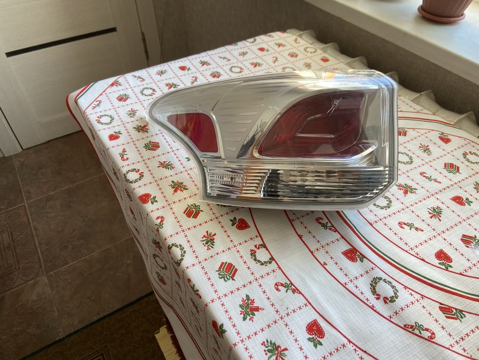 Фара задняя Outlander оригинал