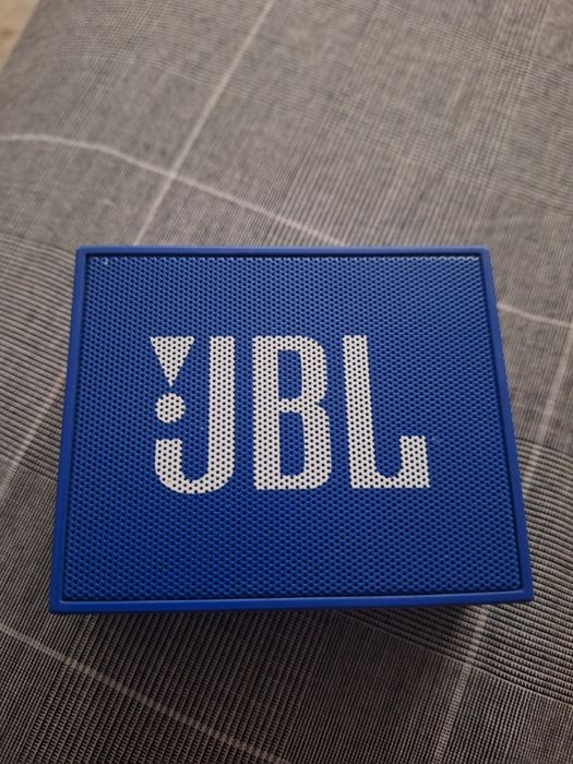 Vând Box.JBLOriginală.