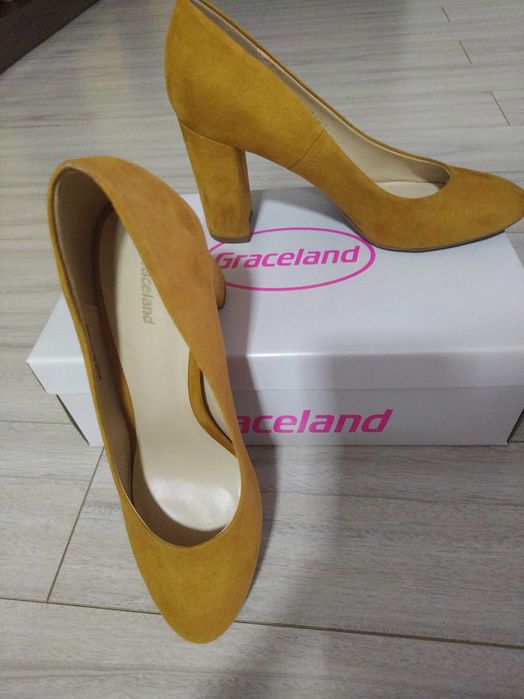 De vanzare  pantofi dama cu toc, marime 38