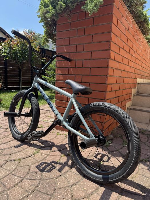 Bicicleta BMX Cult Juvenile