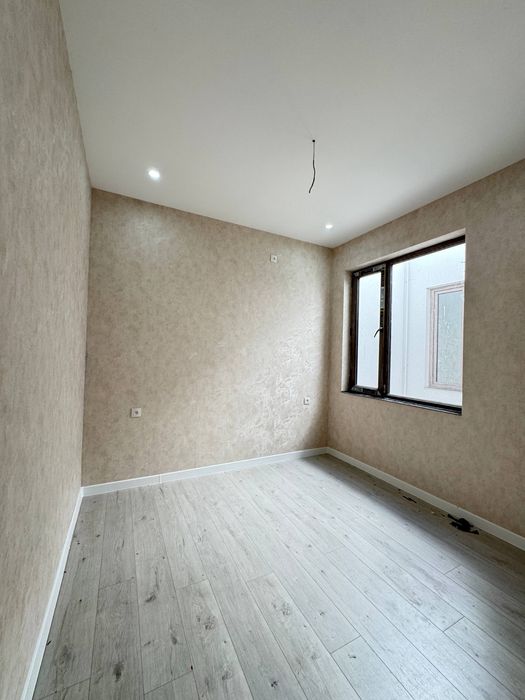 Сергели Янги Дархон  махал 5 хонакоттедж  кадастр бор 2 этажка метро