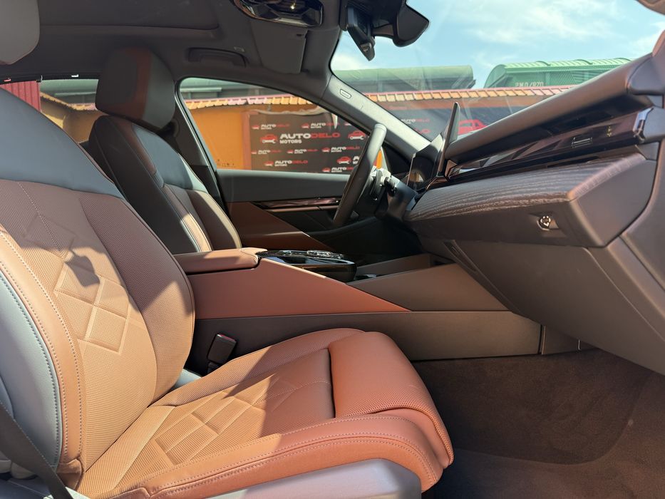 BMW 530e Hybrid  2025г.  В НАЛИЧИИ