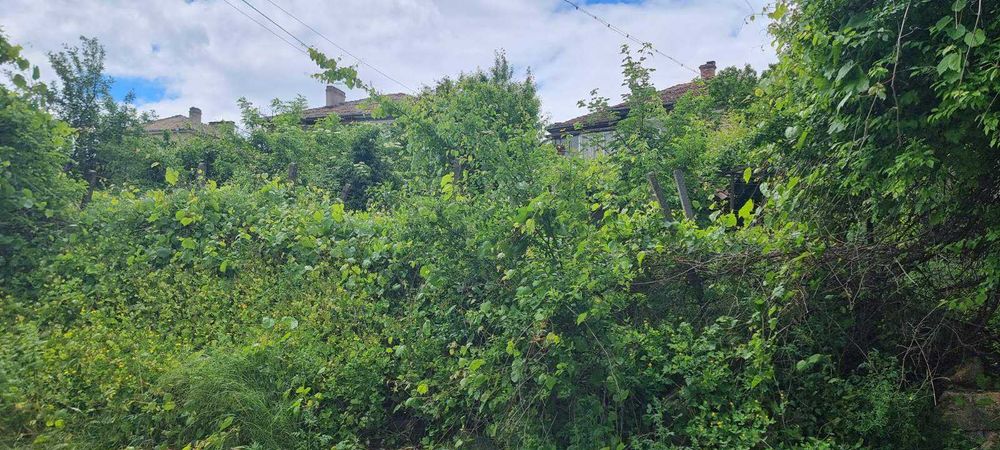 549-Продава се парцел за строителство в кв. Оборище!