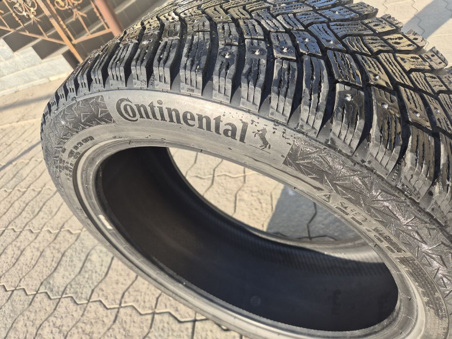 Зимние шины 235/45/R18