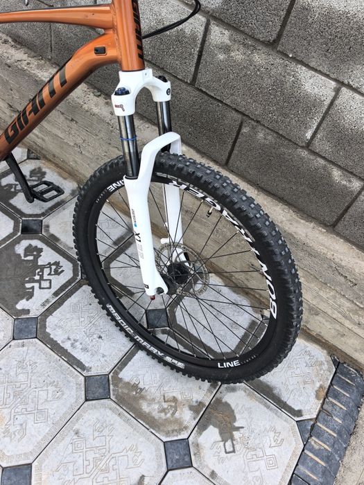 Продам кастомный giant talon 3
