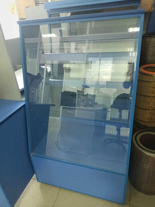 мебель для магазина  -витрины