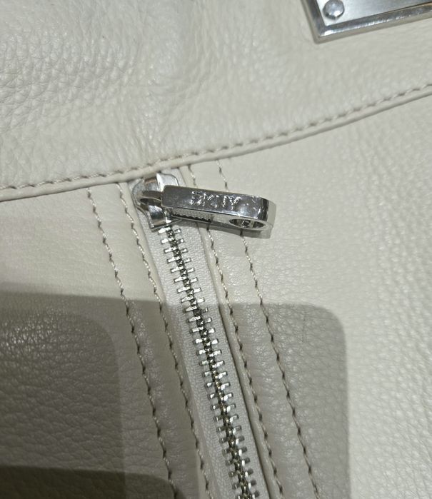 Оригинални чанти DKNY