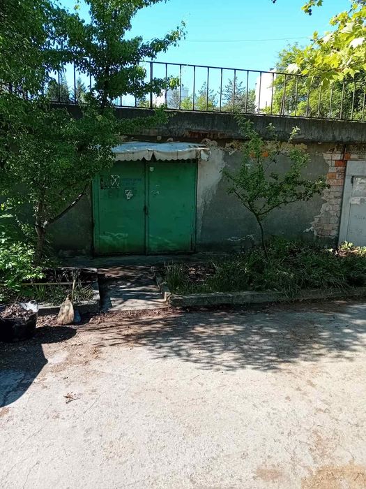 Продава се Гараж / Паркомясто в Плевен, Сторгозия - 18 кв.м за 1056 €/кв.м - Снимка #3