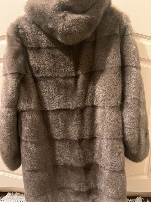 Продам норковую шубу