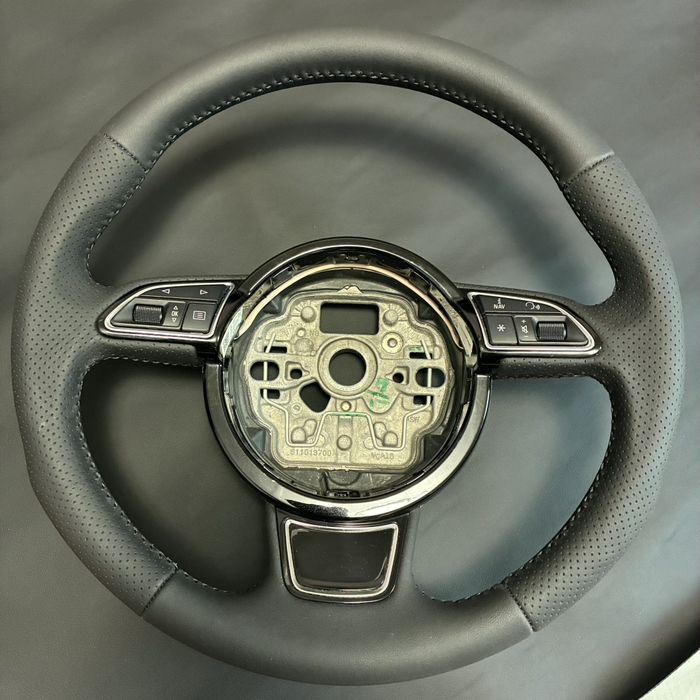 Volan Piele retapitat Audi A6 4G C7 / A7 / A8 4H