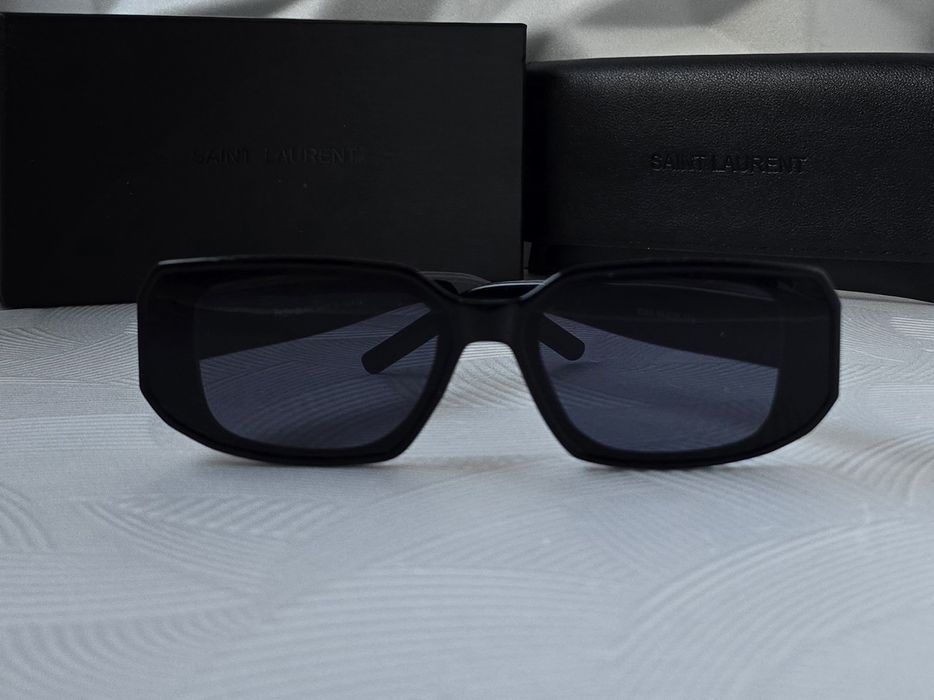 Дамски слънчеви очила правоъгълни 2 цвята черни