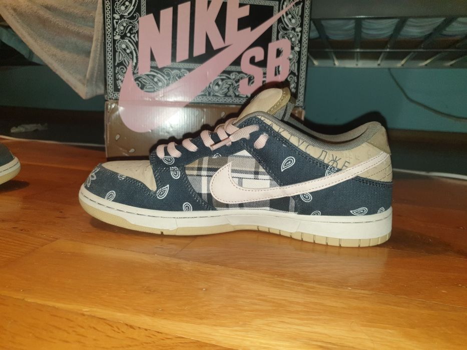 Nike dunke Travis Scott