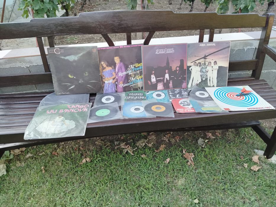 Стари музикални плочи