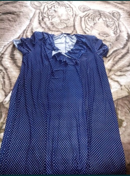 Продам женские платья