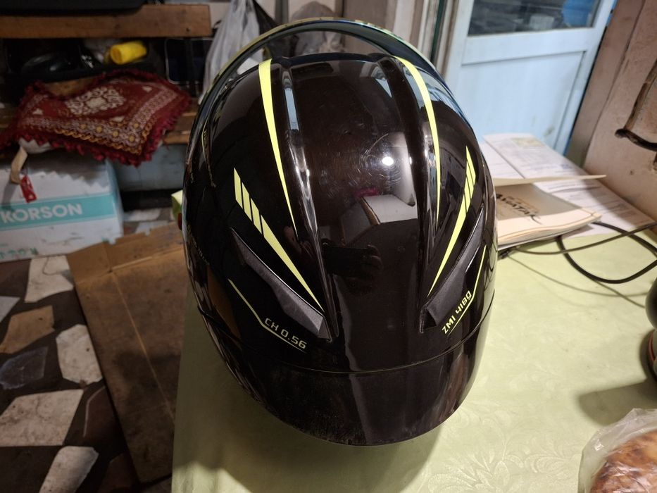 Продам мото шлем размер L