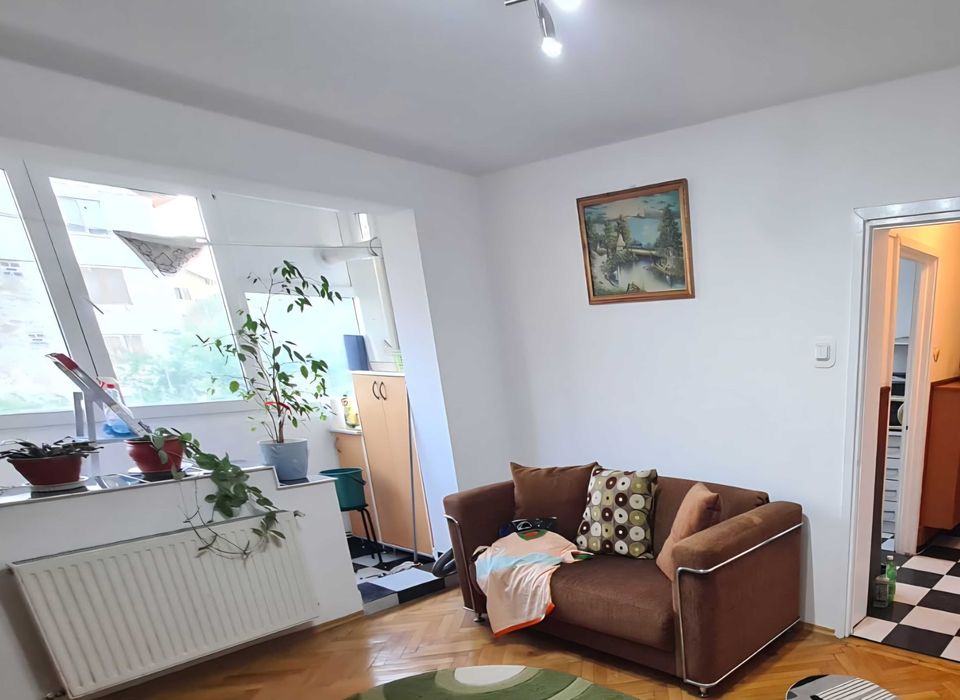 Vanzare apartament 2 camere Campina, str BP Hasdeu