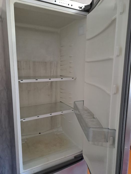 Холодильник сатылады