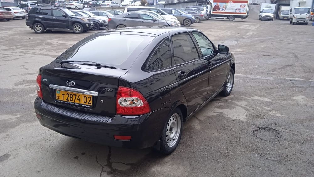 Лада приора 2172