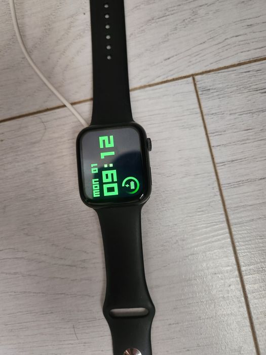 Часы смарт продам