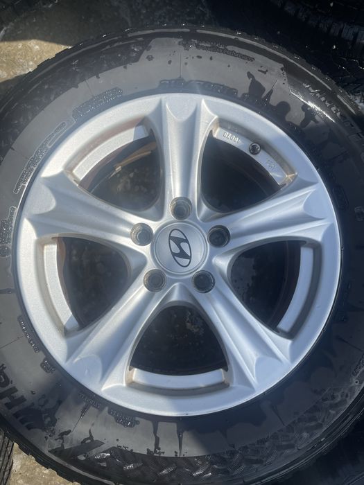 Jante aliaj R16 5x114,3 Hyundai Kia cu anvelope de iarna 215 70 R16