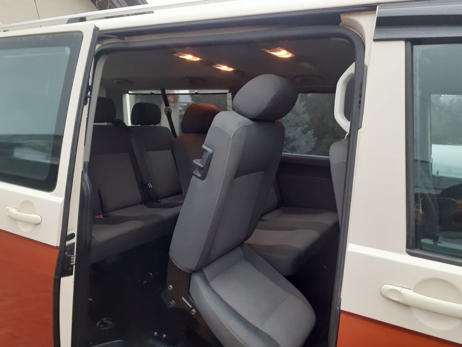 Vând Volkswagen Transporter