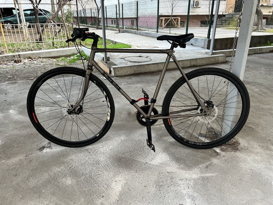 Продаётся спортивный велосипед