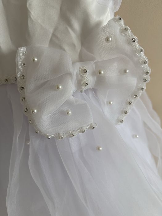 Белое детское  платье