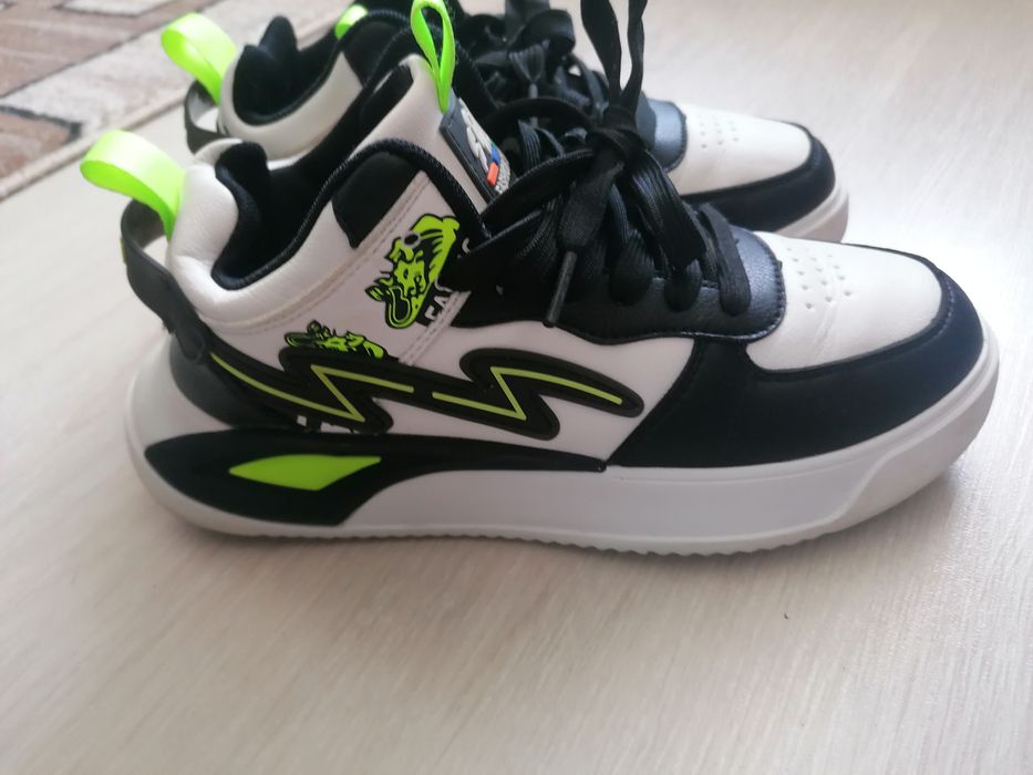 Adidași  gheata unisex