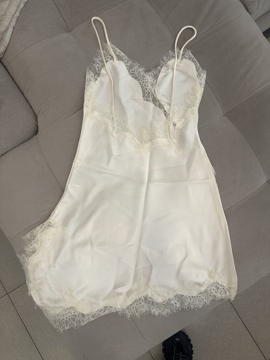 Дамска сатенена рокля модел Zara