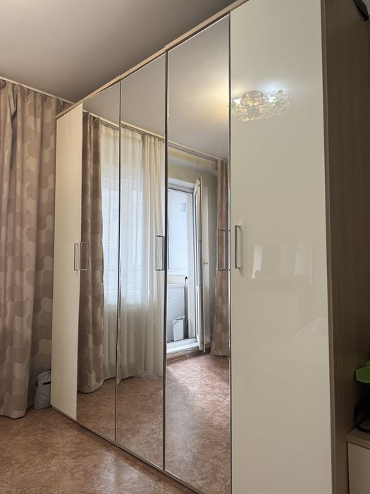 Продам шкаф в идеальном состояниии