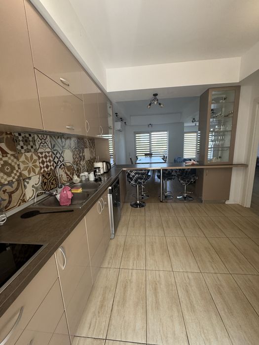 Vila 4 camere pe Lac Cosmopolis