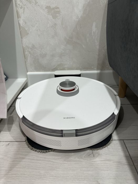 Продам робот пылесос