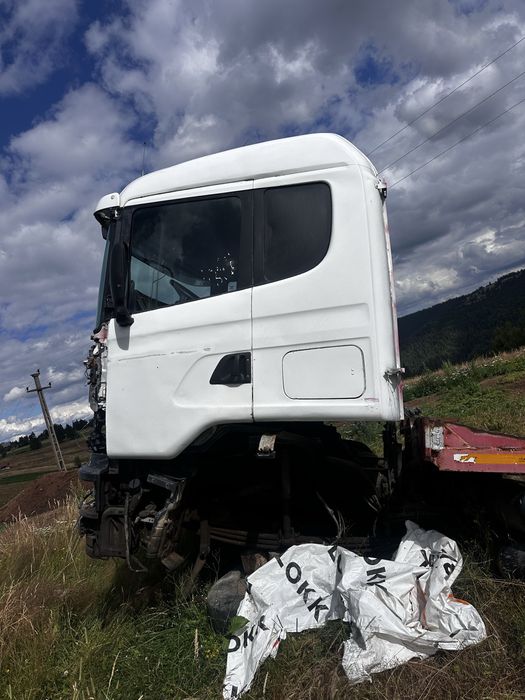 Cabina, cutie de viteze si motor camion scania