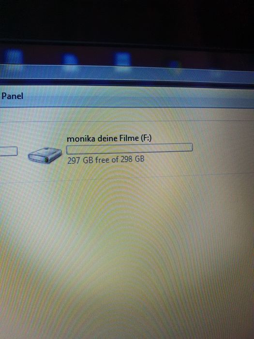Vând hard extern 320 gb