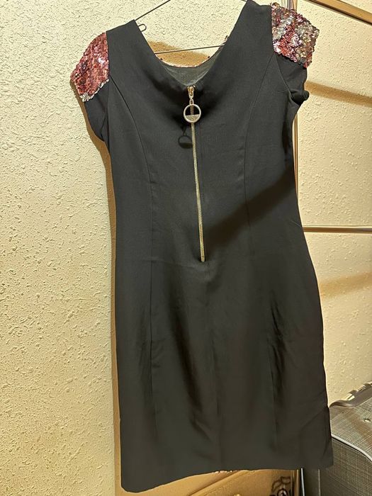 Продаётся в хорошем состоянии платье