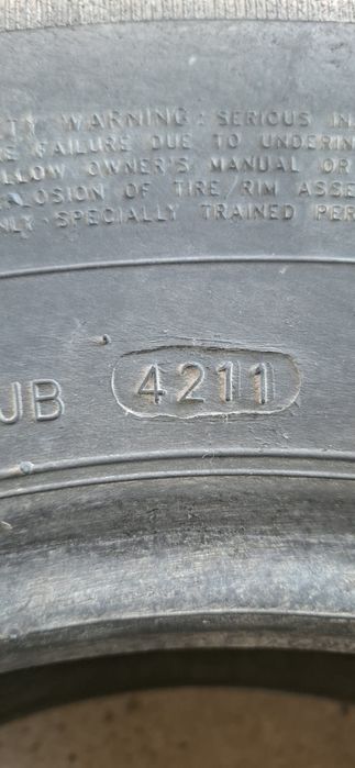 Шины 2шт 235 75 R15 Sonny SU 800