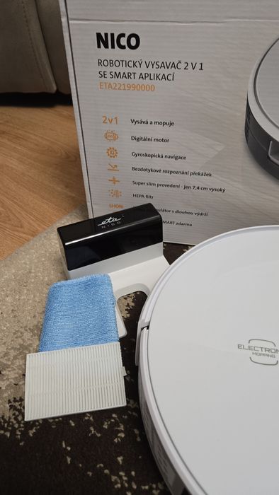 Прахосмукачка Робот