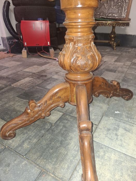 Vand masa Louise Philippe