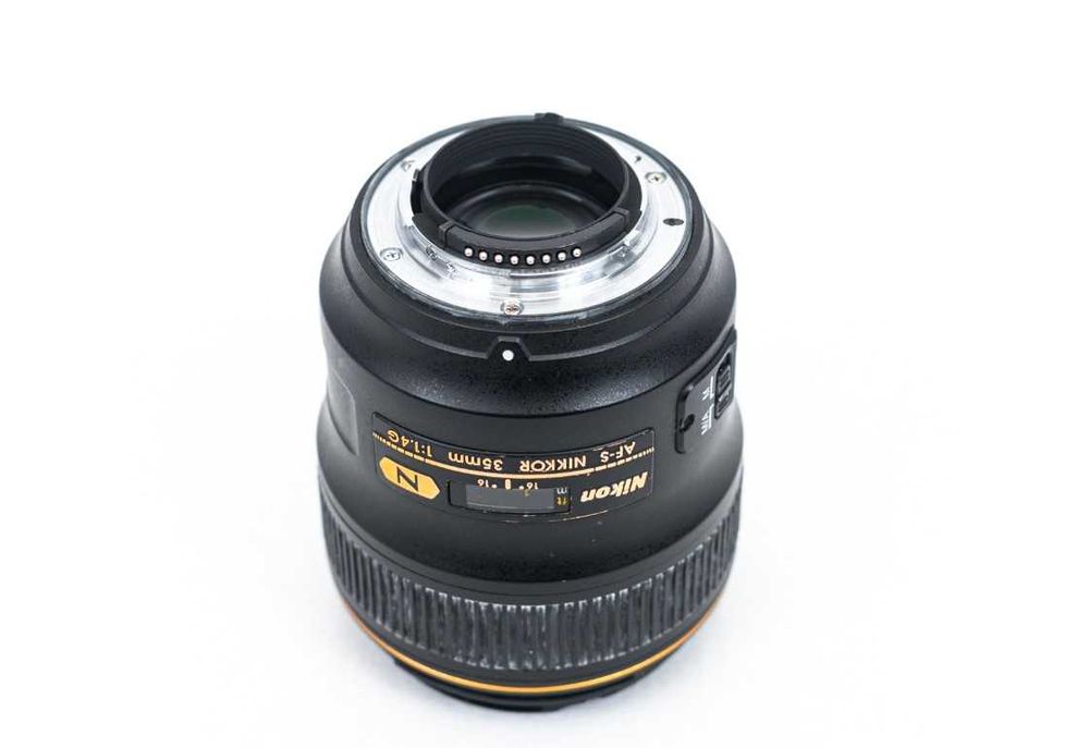 Nikon AF-S 35 mm f/1.4G NanoCrystal - Obiectiv portret