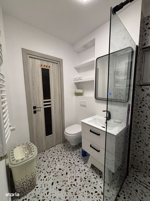 Apartament 3 camere 70mp Valea Argesului renovat total - proprietar