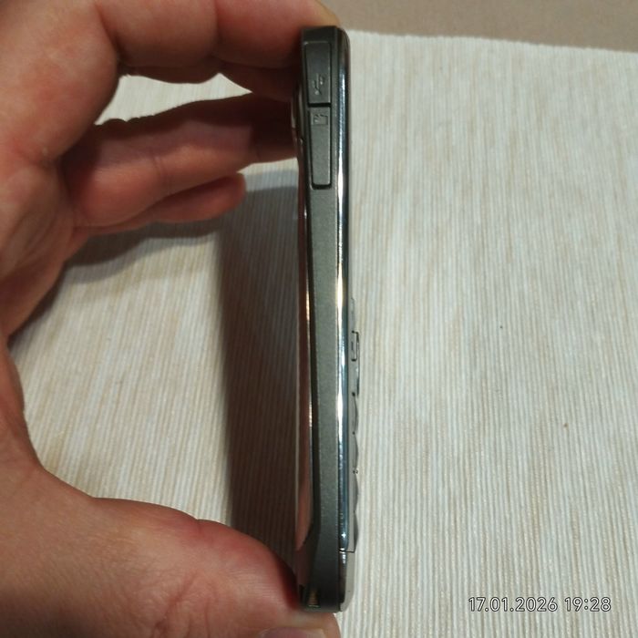 Телефон Nokia Е72