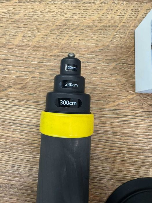 Екшън камера Insta 360 x3 / + Invisible stick и стойка за кола /