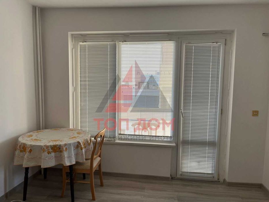 Дава се под наем Двустаен апартамент в Варна, Базар Левски - 50 кв.м за 357 € - Снимка #2