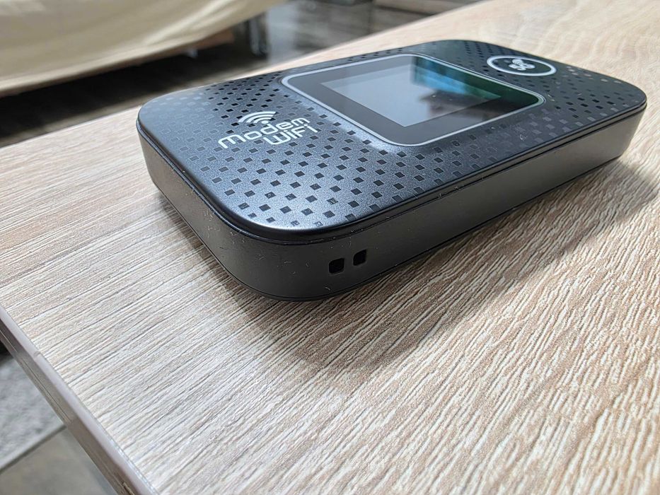 Router wireless auto M9S-LED 4G/ WiFi portabil cu conectare rapidă