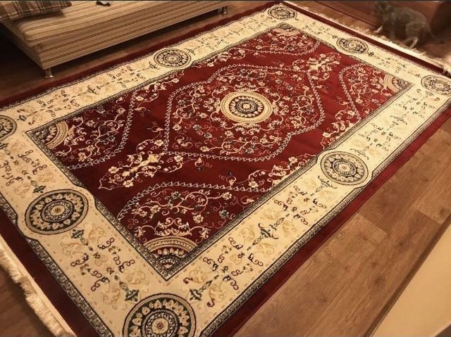 Продам ковер срочно