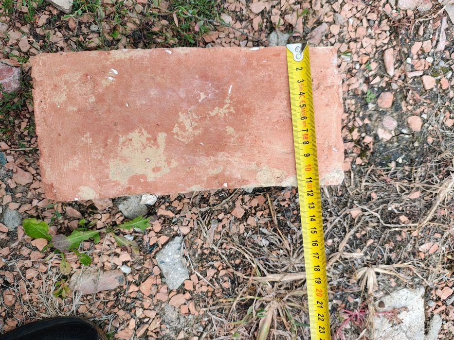 Cărămidă din demolări