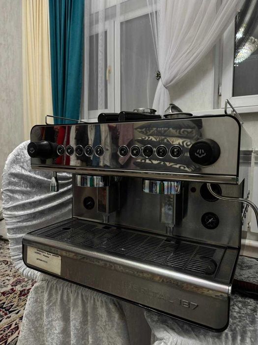 Кофе машинка в продаже